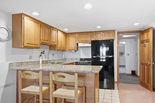8 Old Coach Rd, Salem, NH 03079 - Photo 22