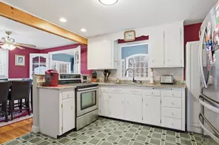 8 Old Coach Rd, Salem, NH 03079 - Photo 6