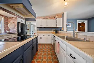 66 Old Derry Rd, Londonderry, NH 03053 - Photo 6