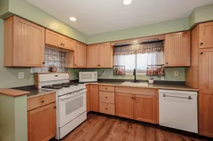 7 Grenier Blvd, Londonderry, NH 03053 - Photo 10