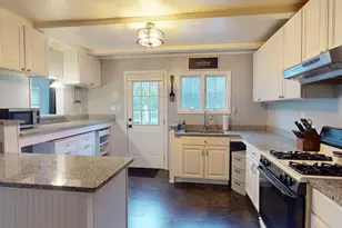 66 Litchfield Rd, Londonderry, NH 03053 - Photo 12