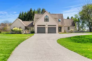 4 Apple Way, Stratham, NH 03885 - Photo 2