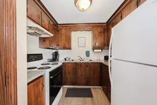 8 Nashua St, Seabrook, NH 03874 - Photo 10