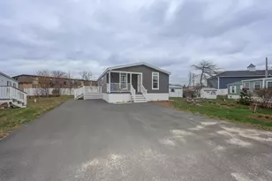 11 Hagop Rd, Salem, NH 03073 - Photo 2