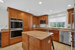 123 Stephen Dr, Goffstown, NH 03045 - Photo 6