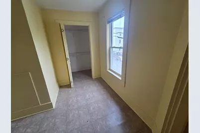 427 Wilson Street, Manchester, NH 03103 - Photo 8