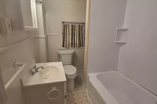 427 Wilson St, Manchester, NH 03103 - Photo 10