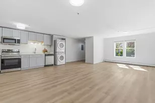 45 New York St, Dover, NH 03820 - Photo 12