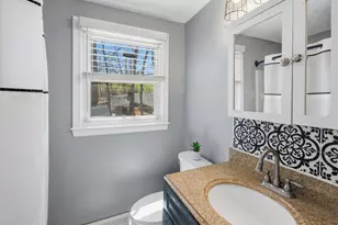 81 Theophile St, Manchester, NH 03102 - Photo 8