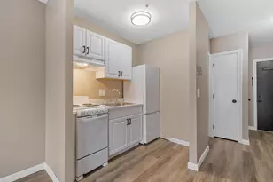 11 Strawberry Bank Rd, Nashua, NH 03062 - Photo 10