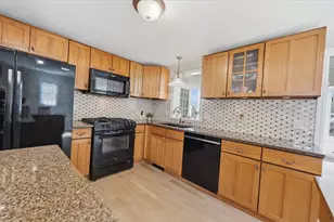 4 Percheron Cir, Nashua, NH 03062 - Photo 6