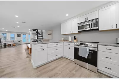 277 Weirs Boulevard #18, Laconia, NH 03246 - Photo 4