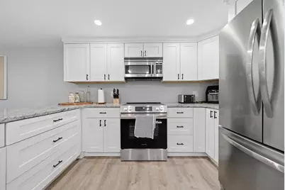 277 Weirs Boulevard #18, Laconia, NH 03246 - Photo 6