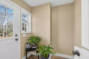 6 Pond St, Newton, NH 03858 - Photo 12