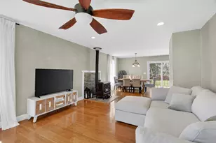 6 Pond St, Newton, NH 03858 - Photo 6