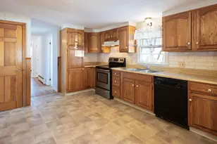 2 Cricket Ln, Concord, NH 03301 - Photo 10