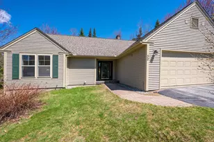 32 Cricenti Ln, New London, NH 03257 - Photo 2
