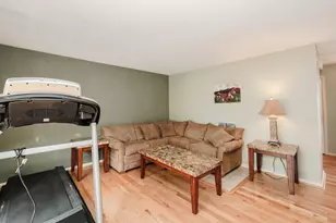 38 Winterwood Dr, Londonderry, NH 03053 - Photo 14