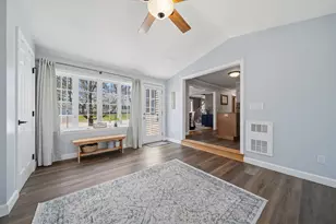 7 Vernon St, Hudson, NH 03051 - Photo 6
