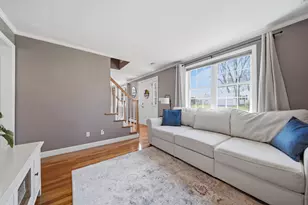 7 Vernon St, Hudson, NH 03051 - Photo 16