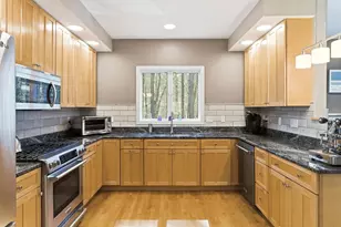 541 Bedford Rd, New Boston, NH 03070 - Photo 8