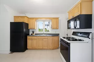 19 Pearl St, Portsmouth, NH 03801 - Photo 14