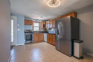 6 Pleasant St, Hooksett, NH 03106 - Photo 6