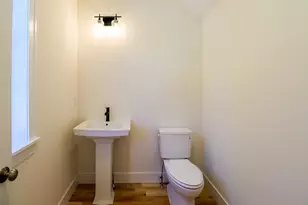 31 Eden Ln, Portsmouth, NH 03801 - Photo 18