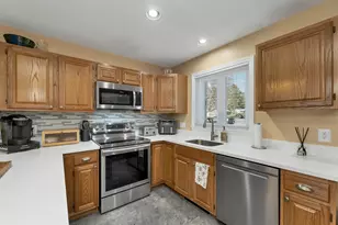 24 Circle Dr, Ashland, NH 03217 - Photo 28