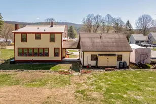 114 Gifford Rd, Hartford, VT 05001 - Photo 36