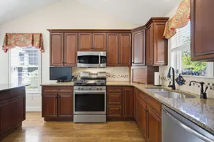9 Pebble Beach Dr, Bedford, NH 03110 - Photo 22