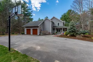 208 Benjamin Wentworth Dr, Tamworth, NH 03817 - Photo 2