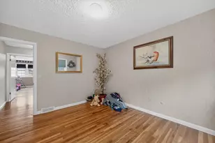 75 N Acres Rd, Manchester, NH 03104 - Photo 16