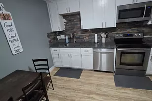 3 Pembroke Dr, Derry, NH 03038 - Photo 8