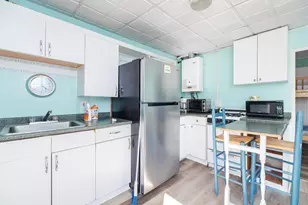 12 Manchester St, Hampton, NH 03842 - Photo 14