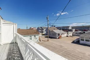 12 Manchester St, Hampton, NH 03842 - Photo 24