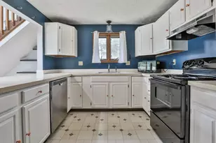 7 Corduroy Rd, Amherst, NH 03031 - Photo 4