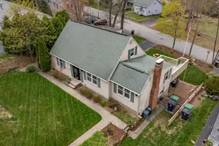 18 Hillside Dr, Nashua, NH 03064 - Photo 6