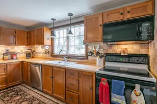 18 Hillside Dr, Nashua, NH 03064 - Photo 22