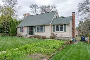 18 Hillside Dr, Nashua, NH 03064 - Photo 2