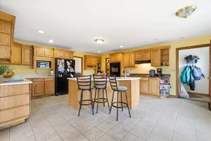 15 Moores Ln, Seabrook, NH 03874 - Photo 8