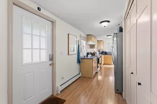 13 Clinton St, Concord, NH 03301 - Photo 8