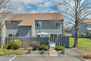 60 Weirs Rd, Gilford, NH 03249 - Photo 4