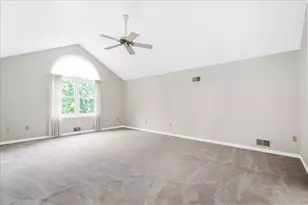 129 Cambridge Rd, Bedford, NH 03110 - Photo 26