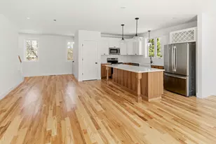 27 Eden Ln, Portsmouth, NH 03801 - Photo 6