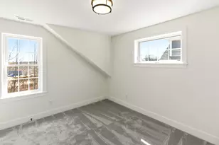 27 Eden Ln, Portsmouth, NH 03801 - Photo 32