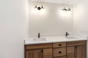 27 Eden Ln, Portsmouth, NH 03801 - Photo 24
