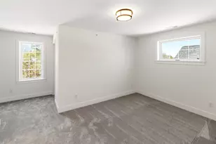 27 Eden Ln, Portsmouth, NH 03801 - Photo 18