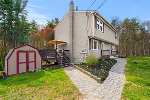 151 Rockingham Rd, Derry, NH 03038 - Photo 24