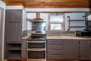 64 Portland St, Lancaster, NH 03584 - Photo 14